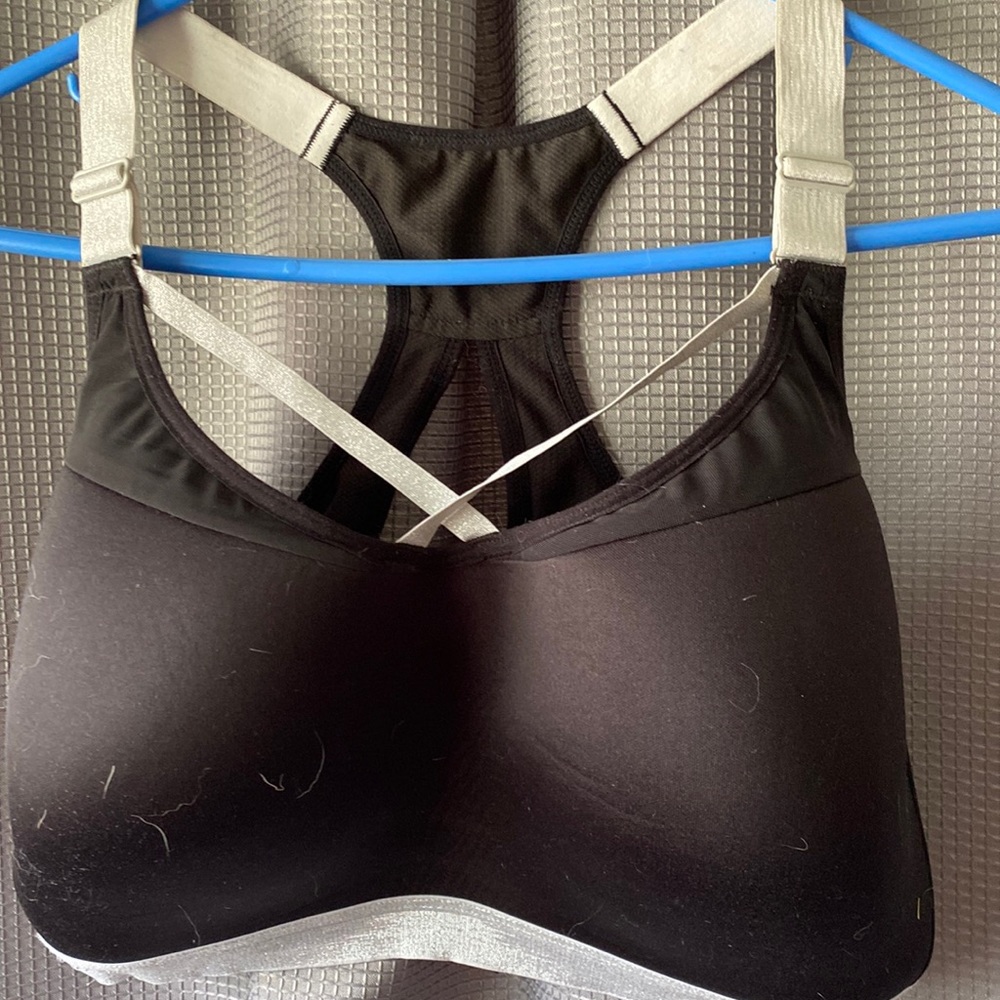 Victoria Secret sportsbra